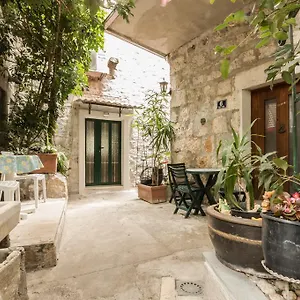 Guest house Adriana Downtown, Split